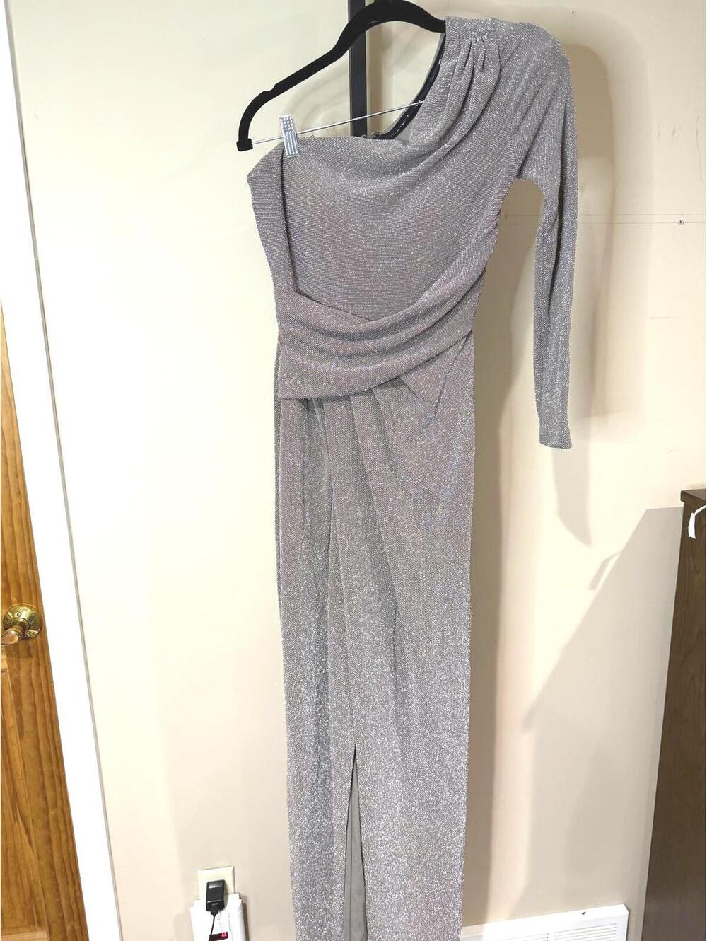 Betsy & Adam Size 2 Women's One Shoulder Long Sleeve Evening Dress